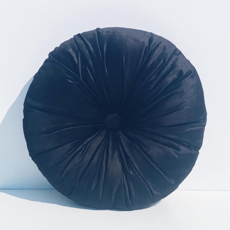 Подушка декоративна кругла велюр чорний PW-332