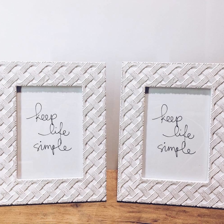 Фоторамка біла рельєфна полімер AR-156