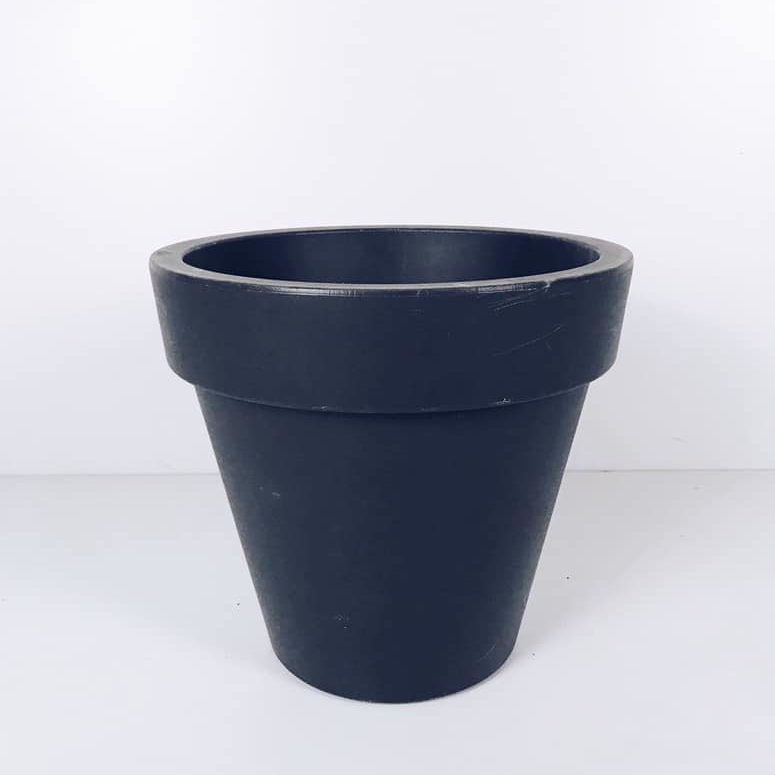 Кашпо пластик чорний GN-001