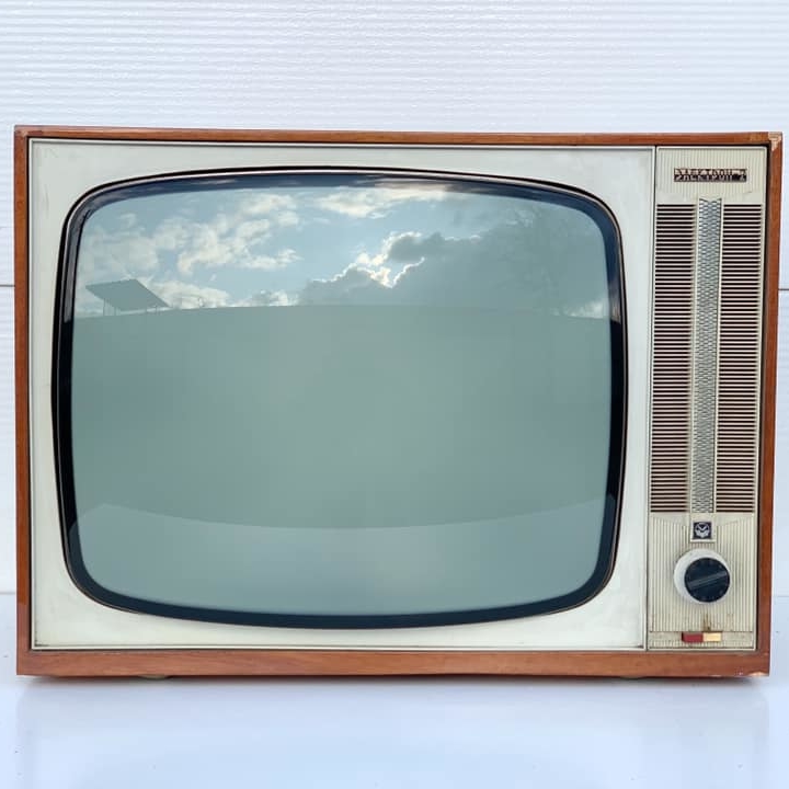 Телевізор вінтаж TV-024