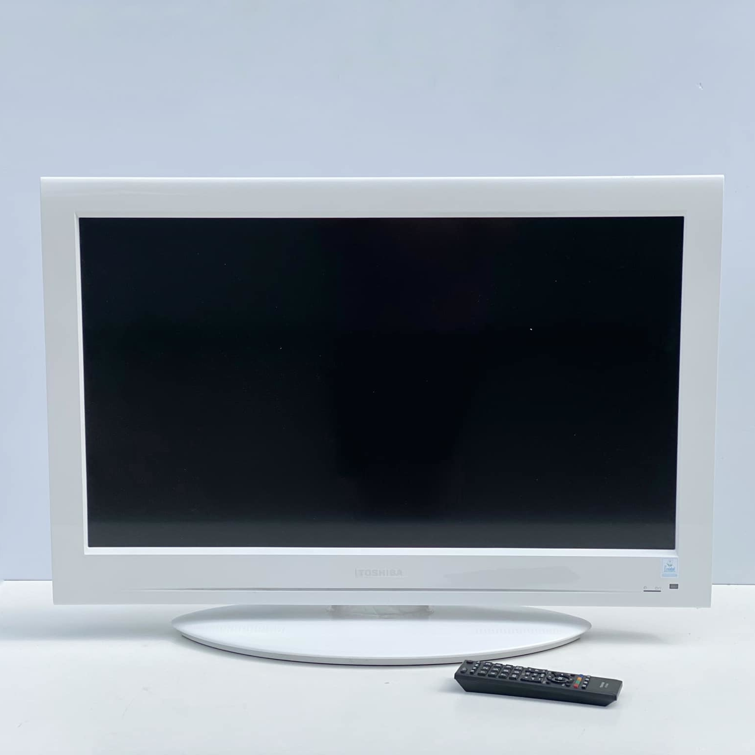 Телевізор РК Toshiba білий TV-041