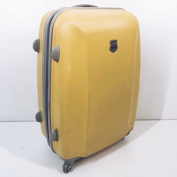 Валіза пластик жовтий ML-033