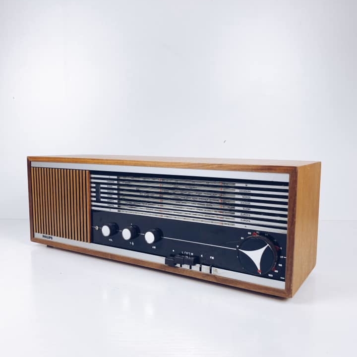 Радіоприймач вінтаж FM-028