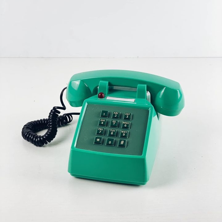 Телефон Benetton PH-005