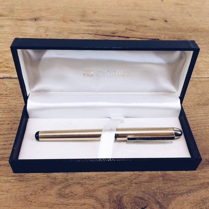 Ручка керівника у футлярі