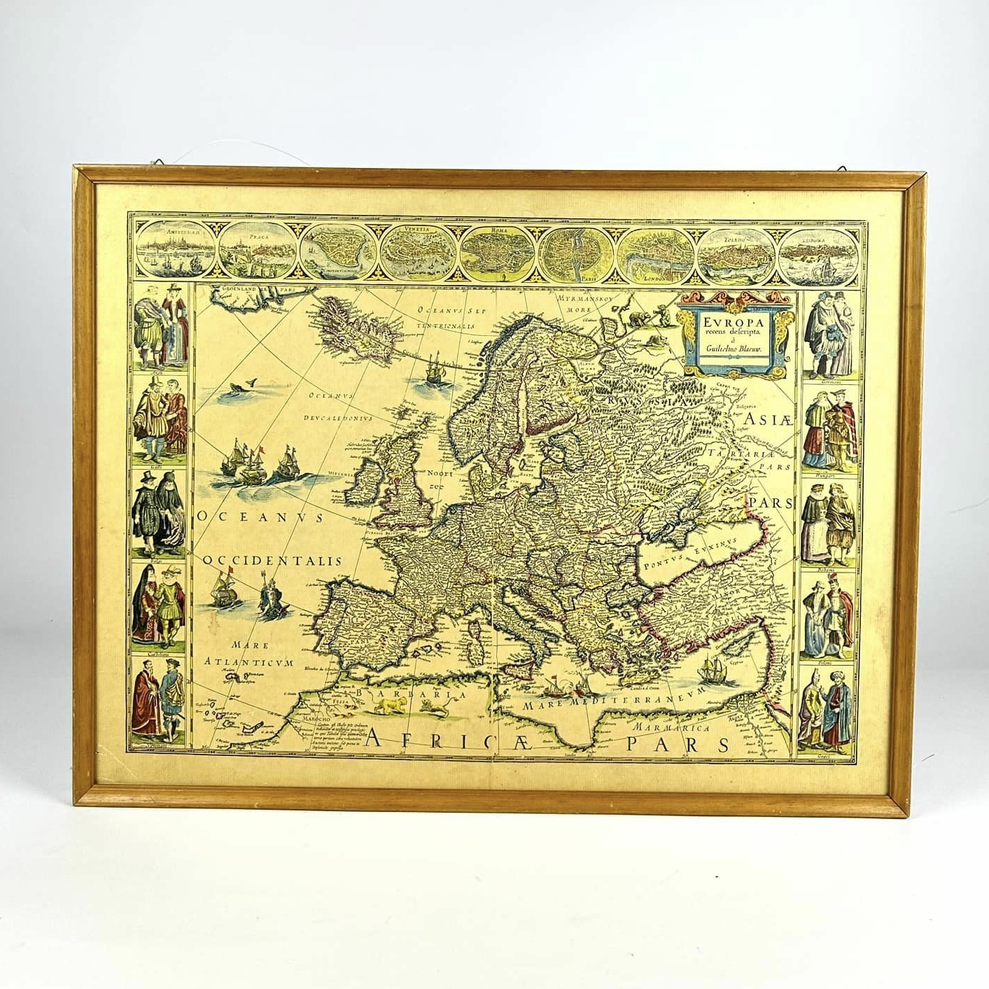 Стара мапа у дерев'яній рамці AR-278