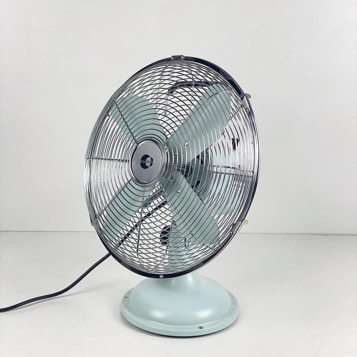 Вентилятор у ретро стилі блакитний