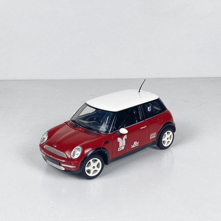 Іграшковий автомобіль Mini червоний/білий