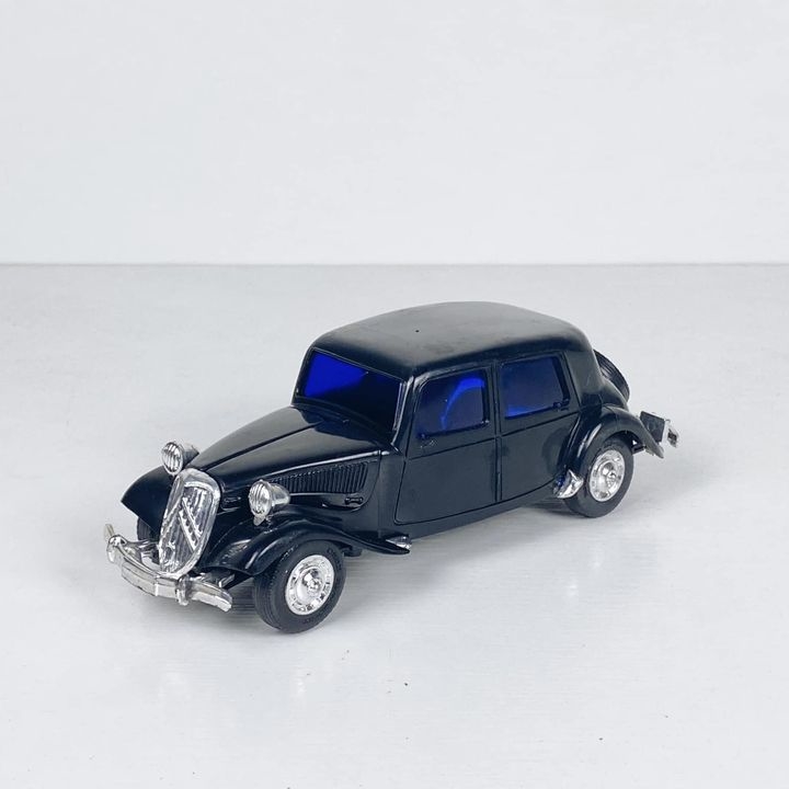 Іграшковий автомобіль ретро чорний