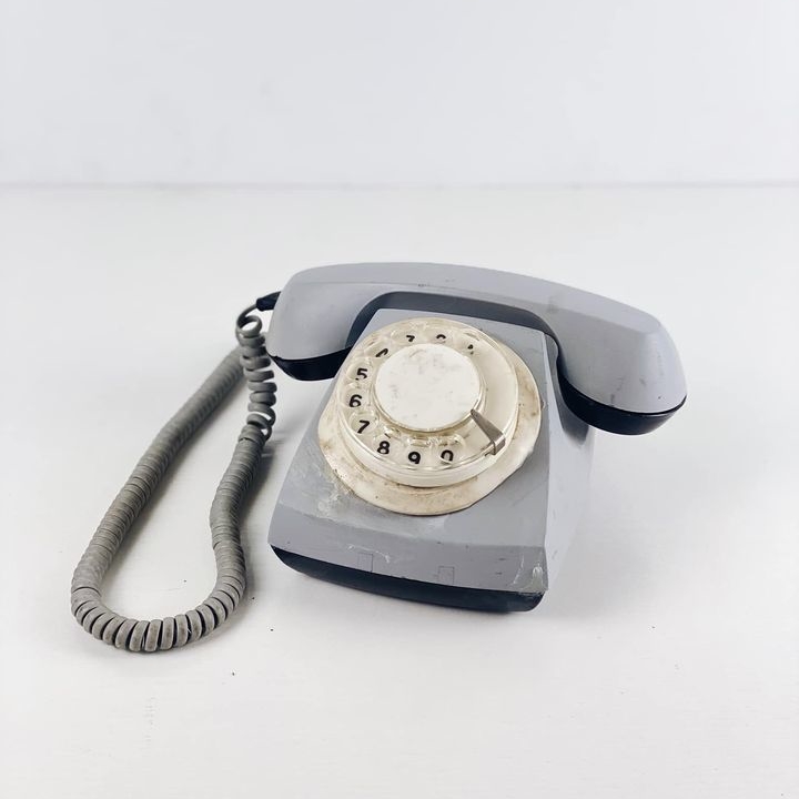 Телефон старий сірий PH-118