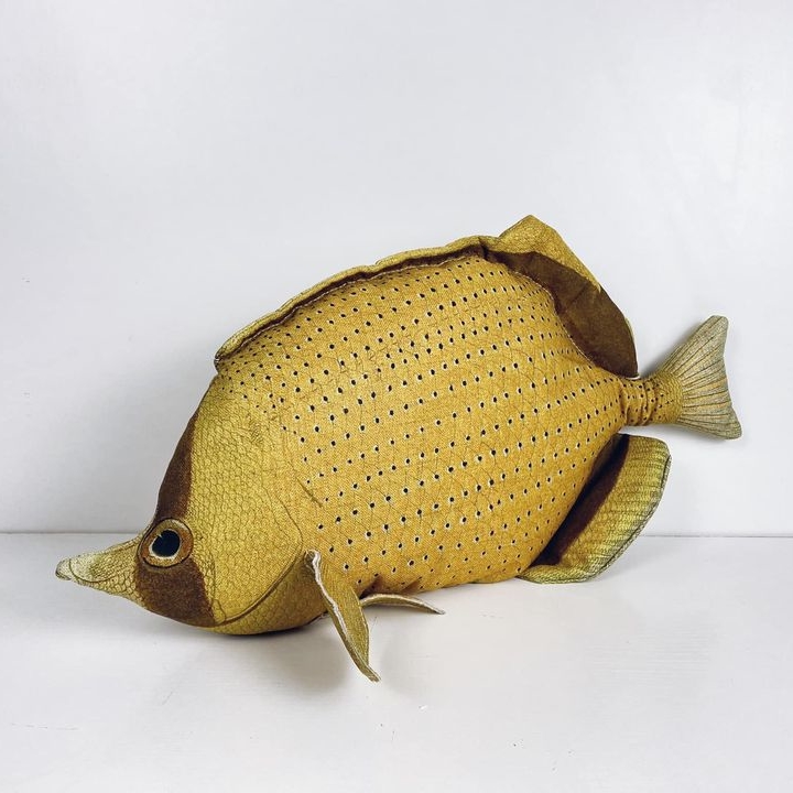 Подушка декоративна риба Dory жовта PW-338