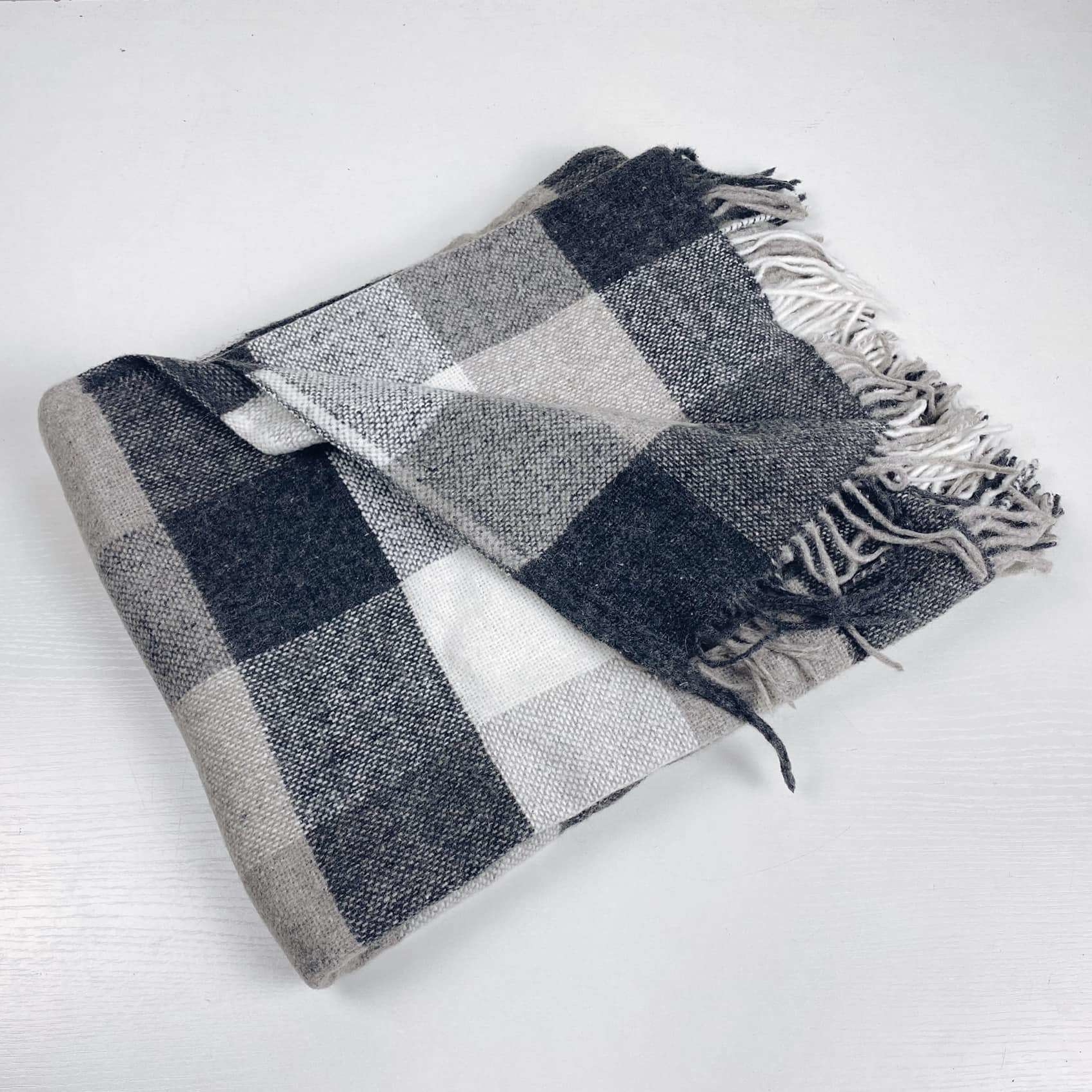 Плед сіро-біла клітинка WR-080