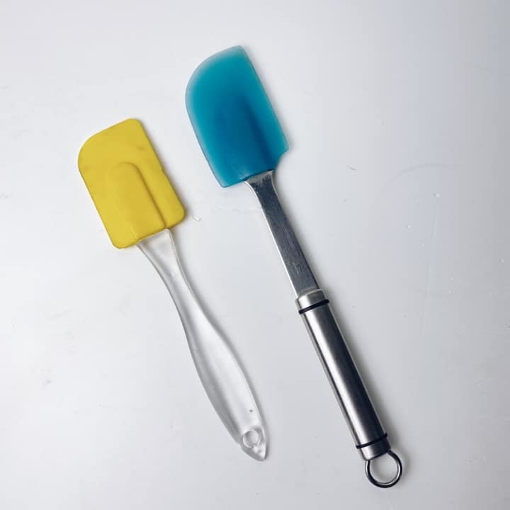 Лопатка силіконова KH-110