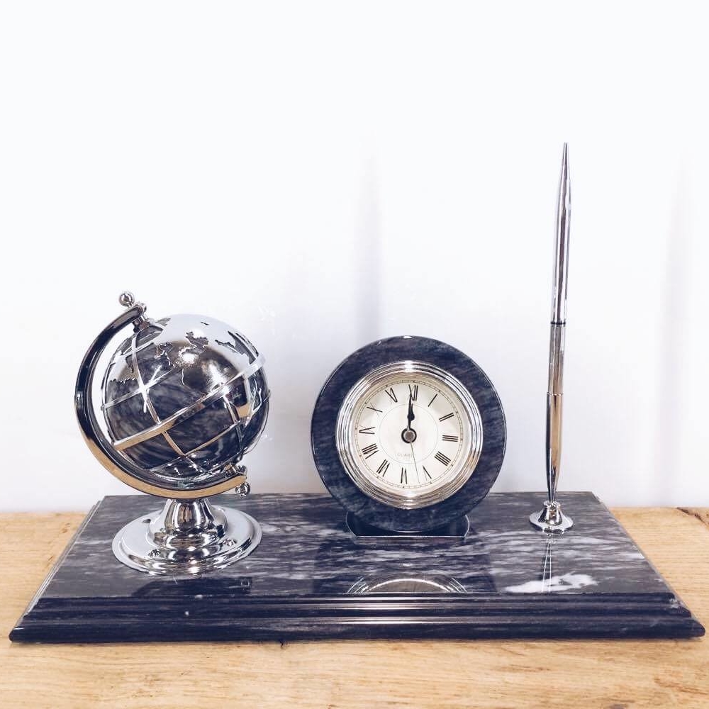 Настільна підставка для ручки з глобусом камінь/метал