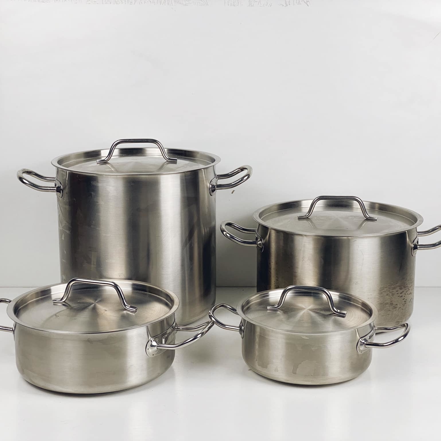 Каструля з кришкою нерж сталь KH-124