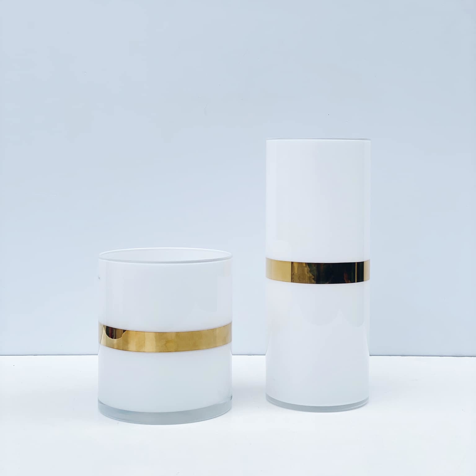 Ваза-циліндр скло біле/золото VA-354