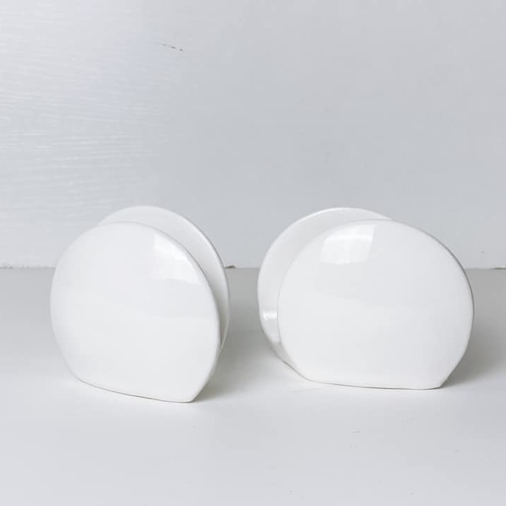 Підставка для серветок овальна порцеляна біла SA-008