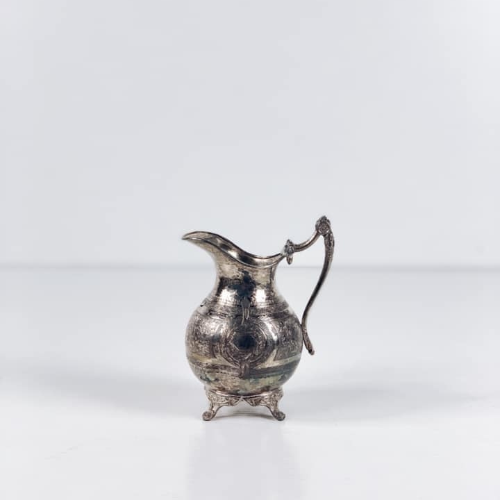 Глечик для вершків на ніжках столове срібло вінтаж JU-064