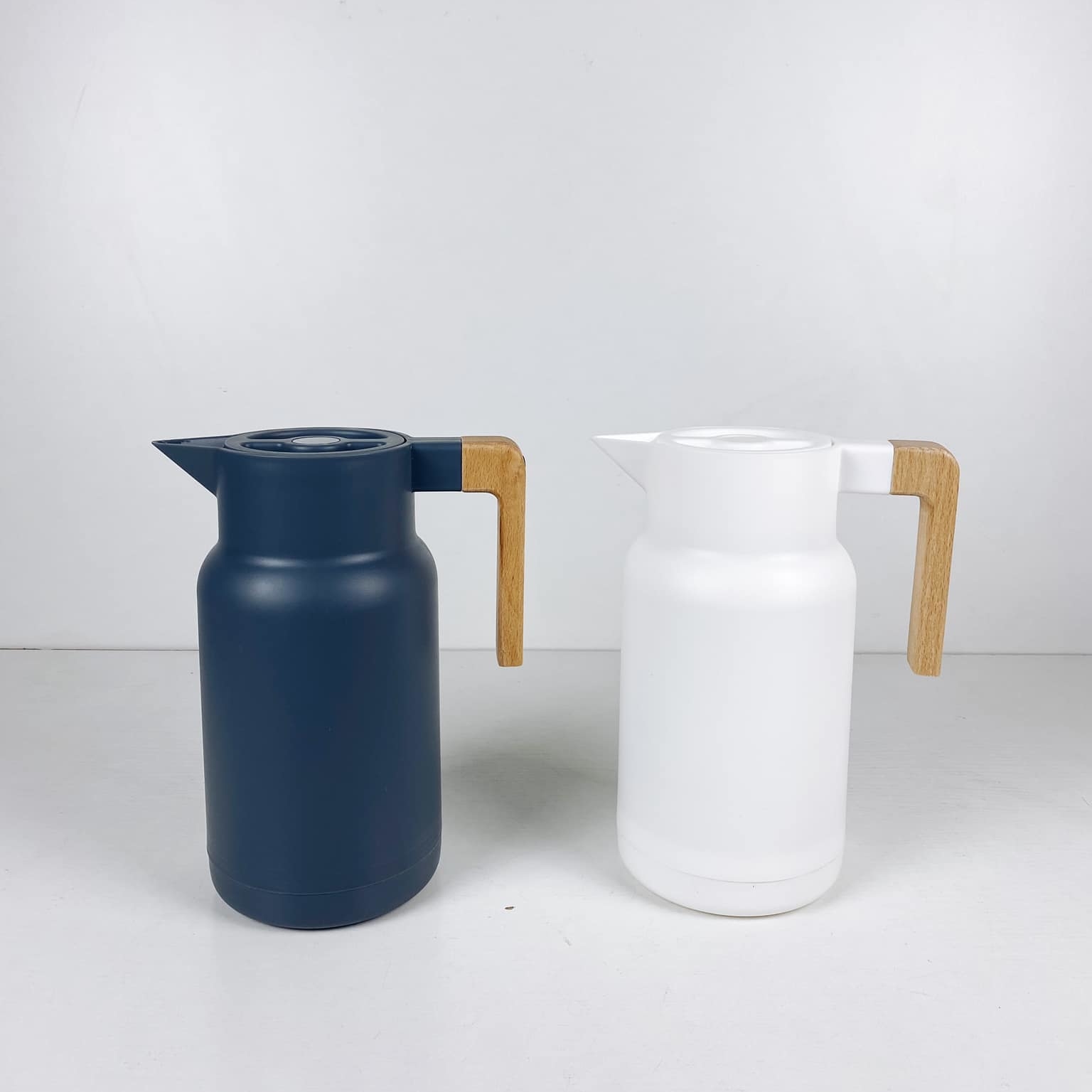 Глечик-термос JU-067