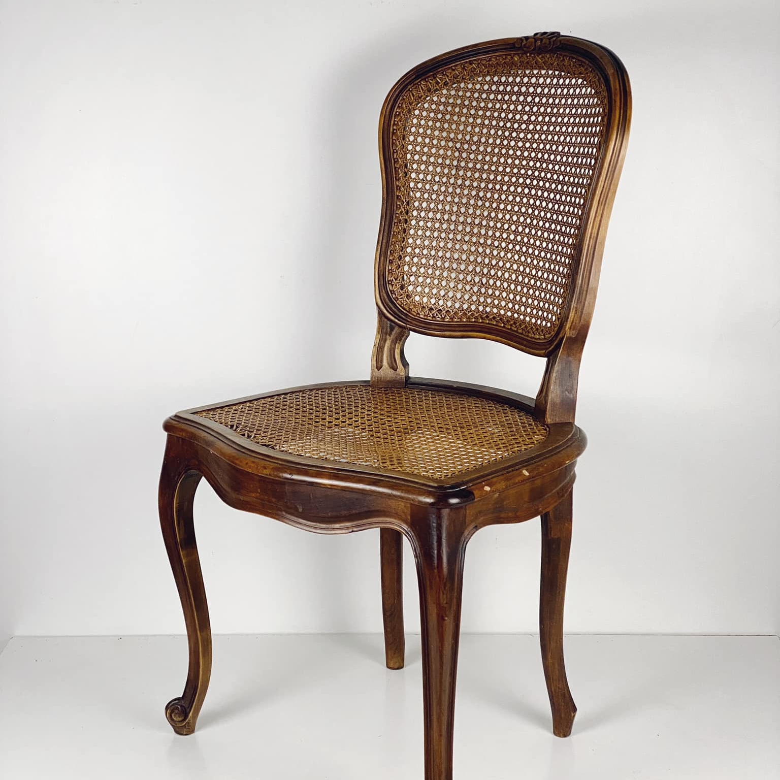 Стілець вінтаж дерево/ротангова сітка ST-110