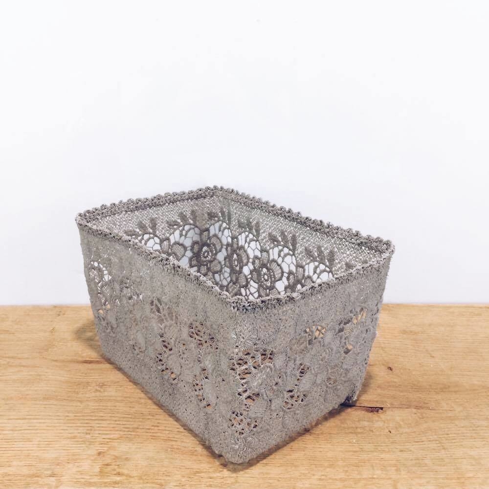 Кошик мереживний сірий BA-070