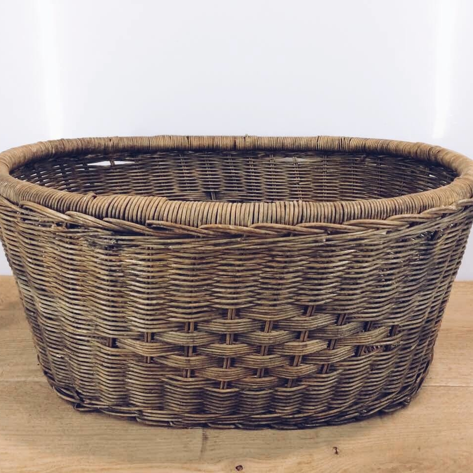 Кошик овальний великий без ручок лоза BA-075