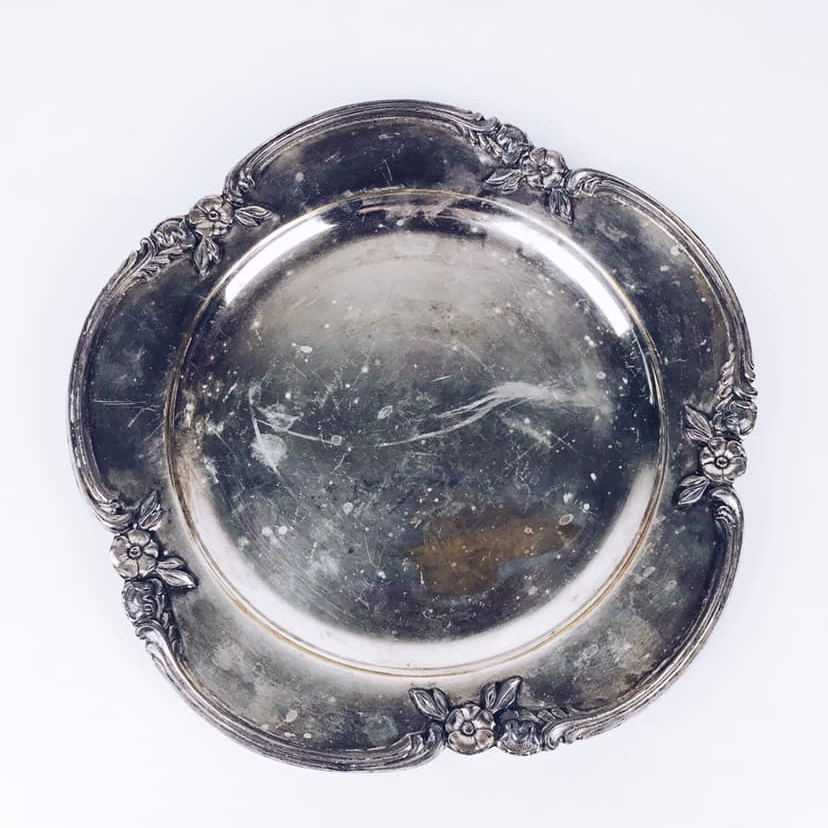 Блюдо/тарілка з рельєфним краєм вінтаж столове срібло PS-036