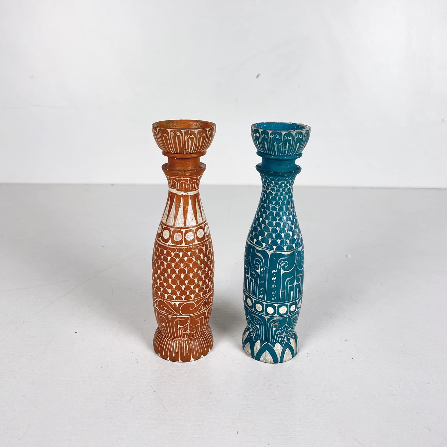 Підсвічник фігурний з візерунками кольоровий дерево CA-142