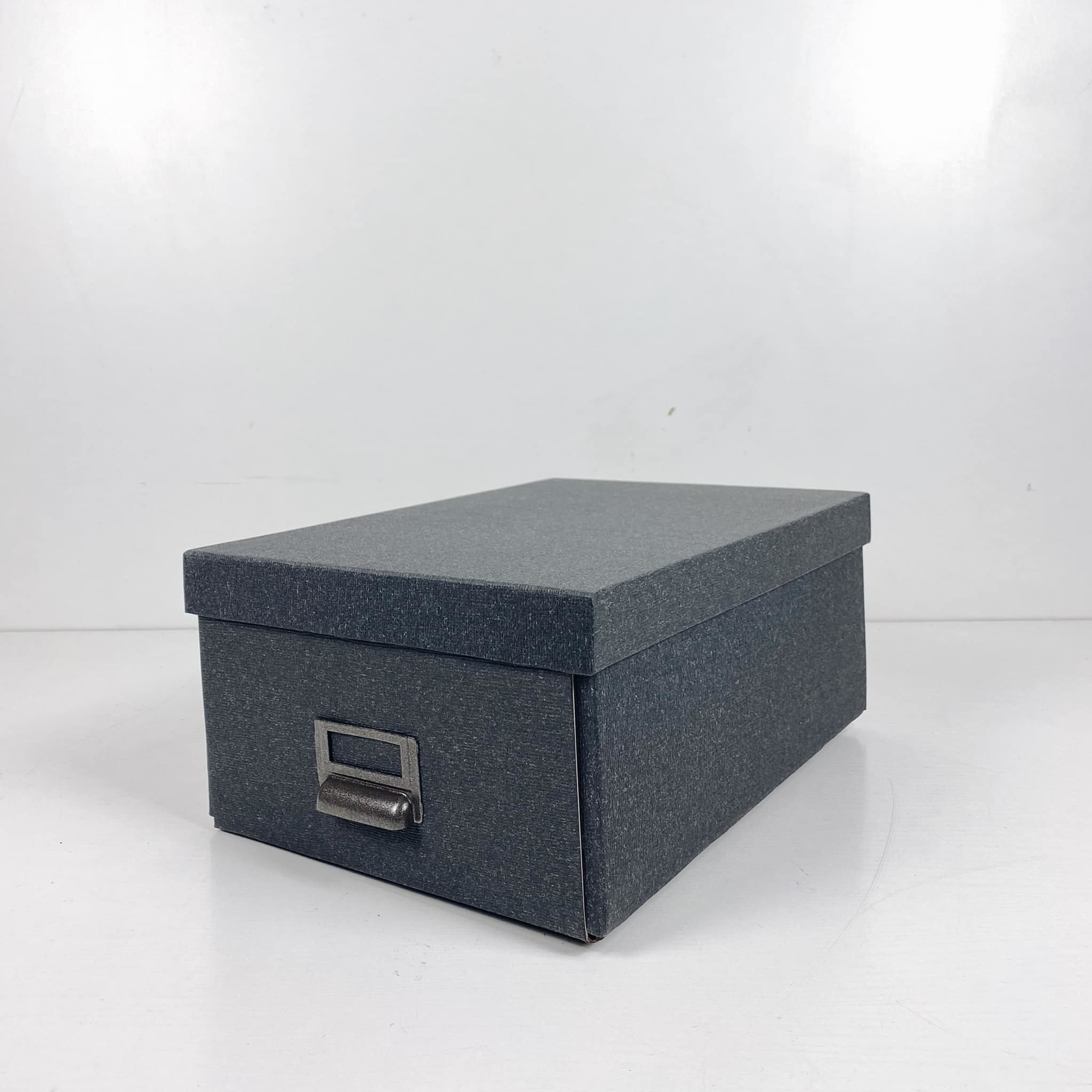 Коробка офісна темно-сіра фактурна картон/метал