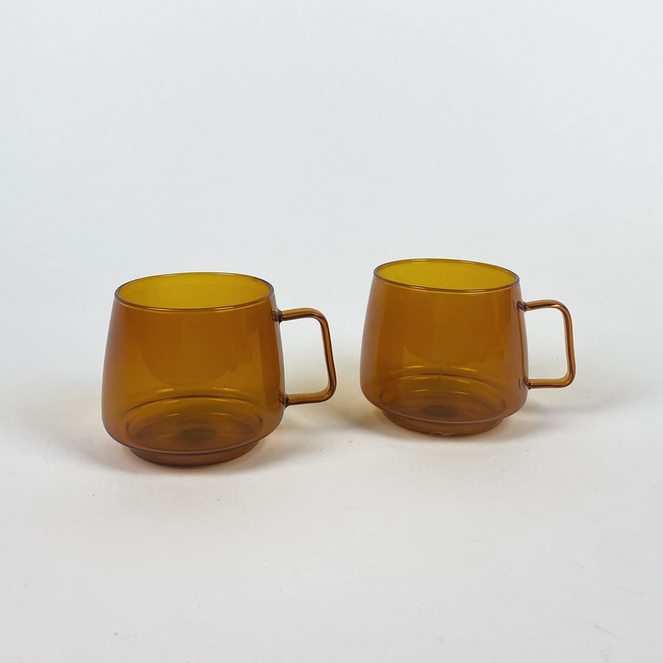 Чашка жовто-коричневе скло TE-141