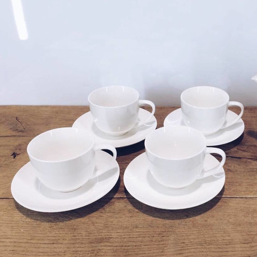 Чашка чайна/кавова з блюдцем біла порцеляна