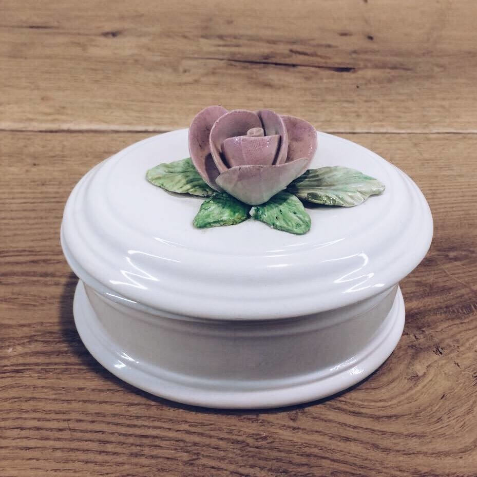 Шкатулка овальна з трояндою порцеляна вінтаж BX-036