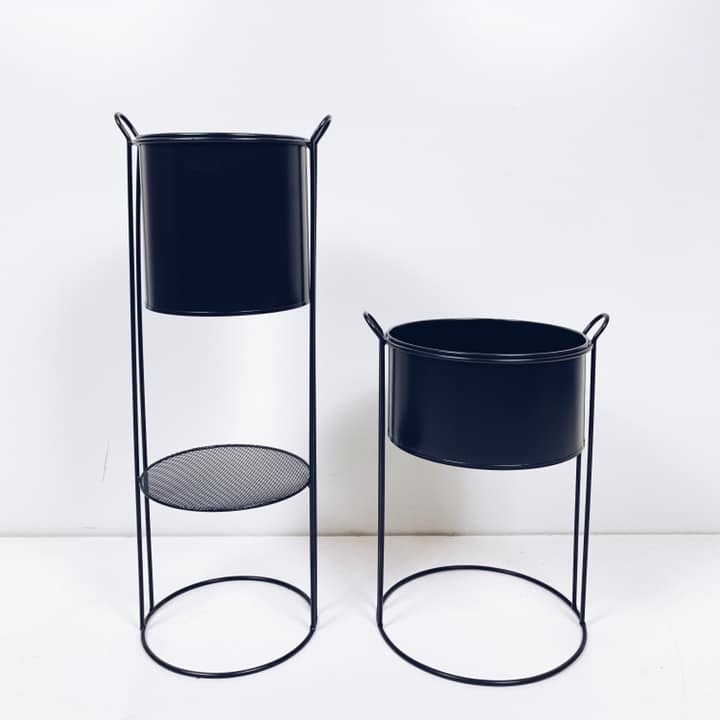 Кашпо на підставці чорне метал