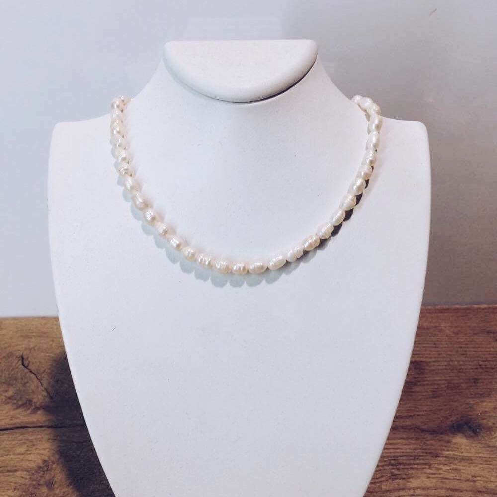 Намисто з річкових перлів