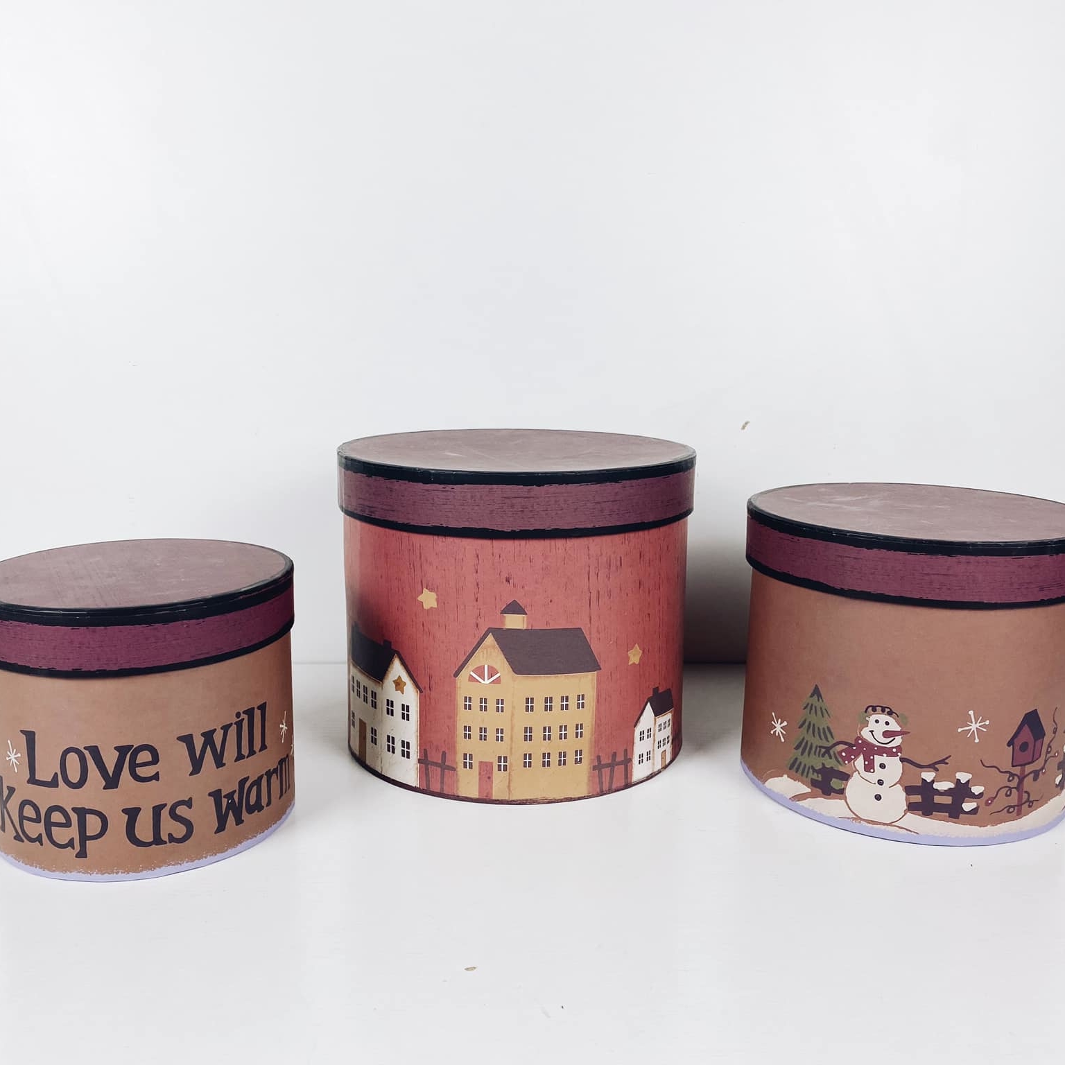 Коробка декоративна кругла серія Зимове місто BX-042