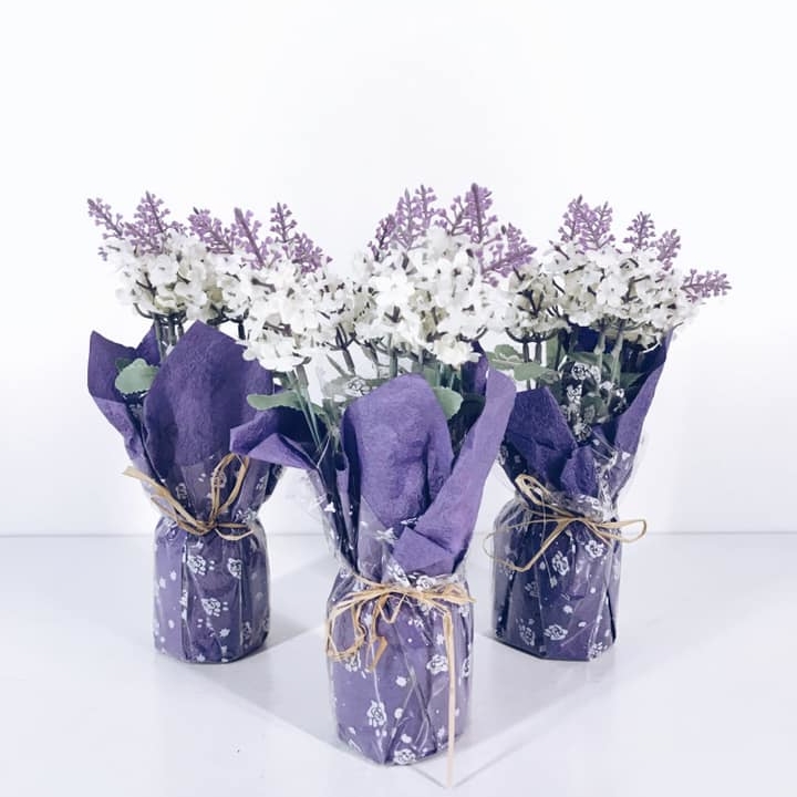 Лаванда штучна у паперовому кашпо FW-066