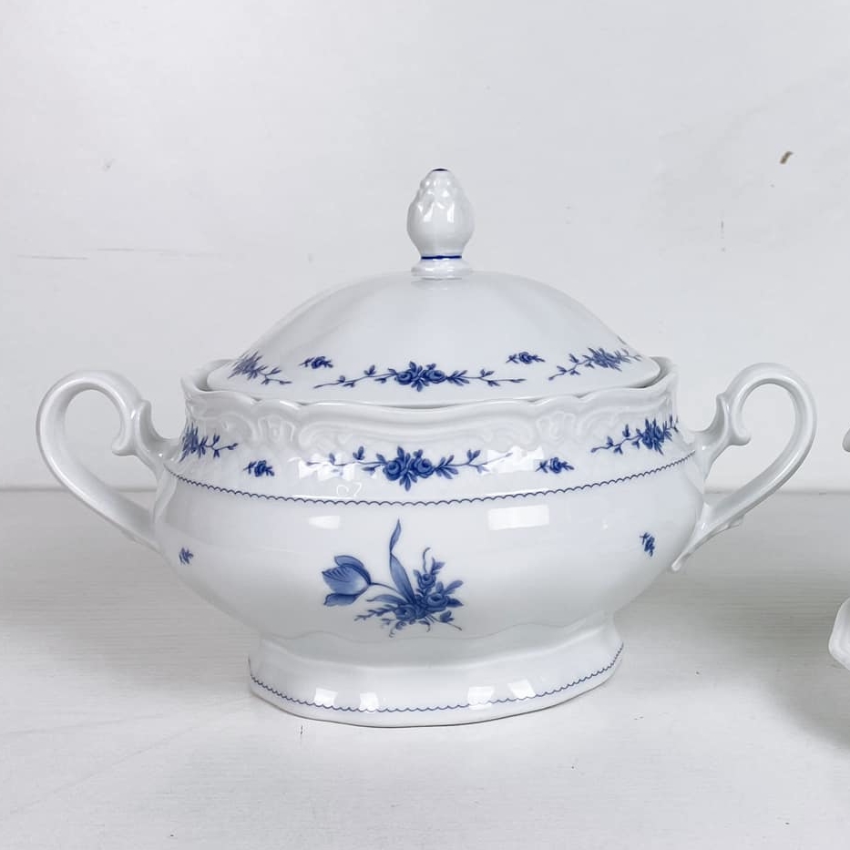 Супниця Сині квіти порцеляна рельєф вінтаж SA-016