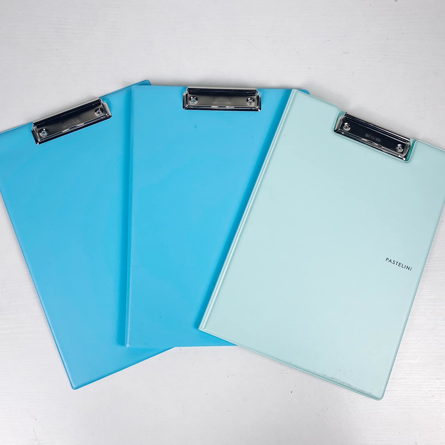 Планшет з кліпсою пластик/метал кольоровий