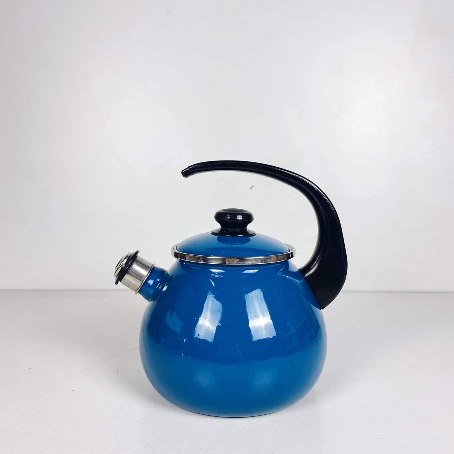 Чайник емальований синій KH-142