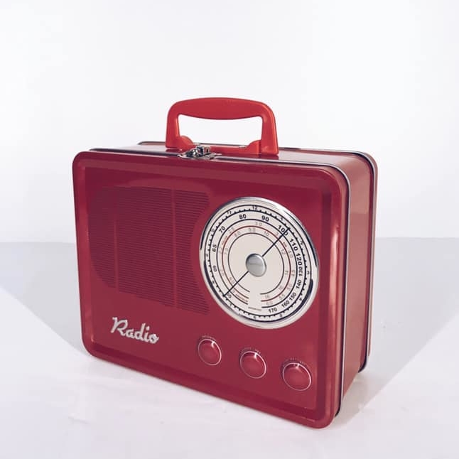 Коробка у вигляді ретро радіо метал червона BX-079