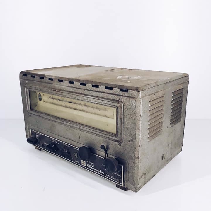 Радіо вінтаж LA-063