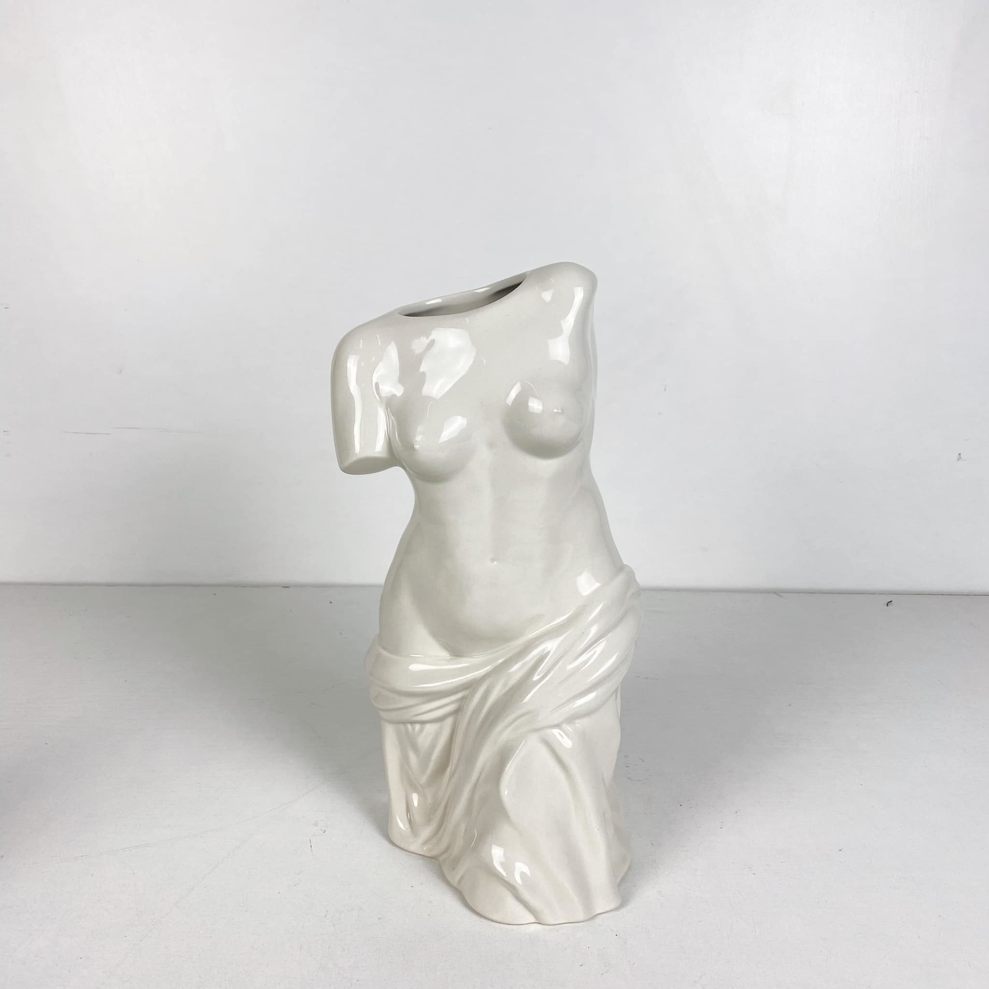 Ваза статуя Венери вершкова кераміка VA-374