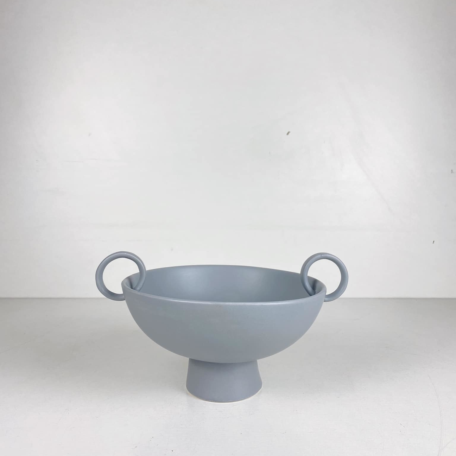 Ваза-чаша з 2 ручками сіра кераміка VA-384