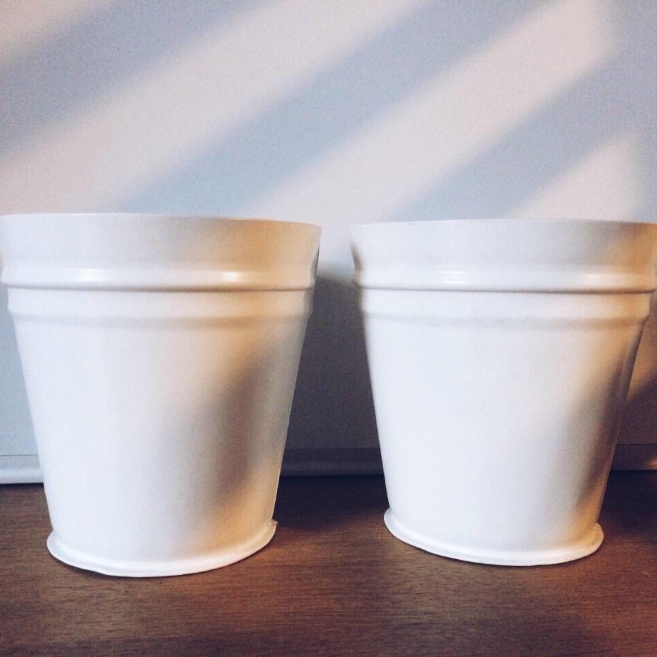 Кашпо біле метал/емаль