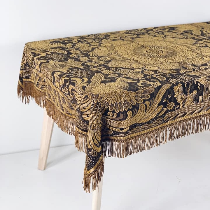 Скатертина жакард Півні та Риби китай охра/чорний шовк TT-016