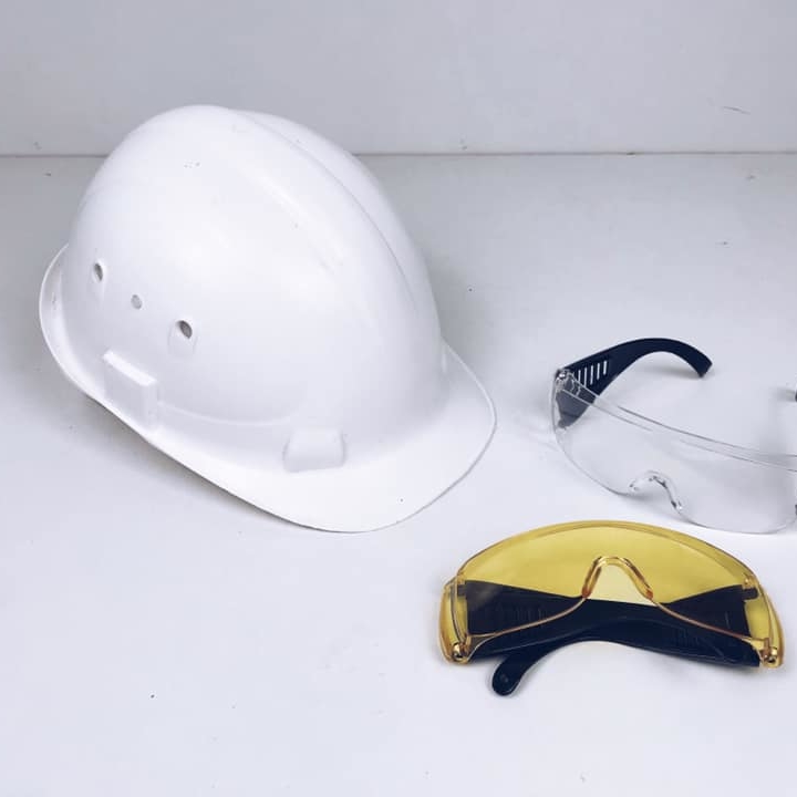 Будівельна каска/захисні окуляри