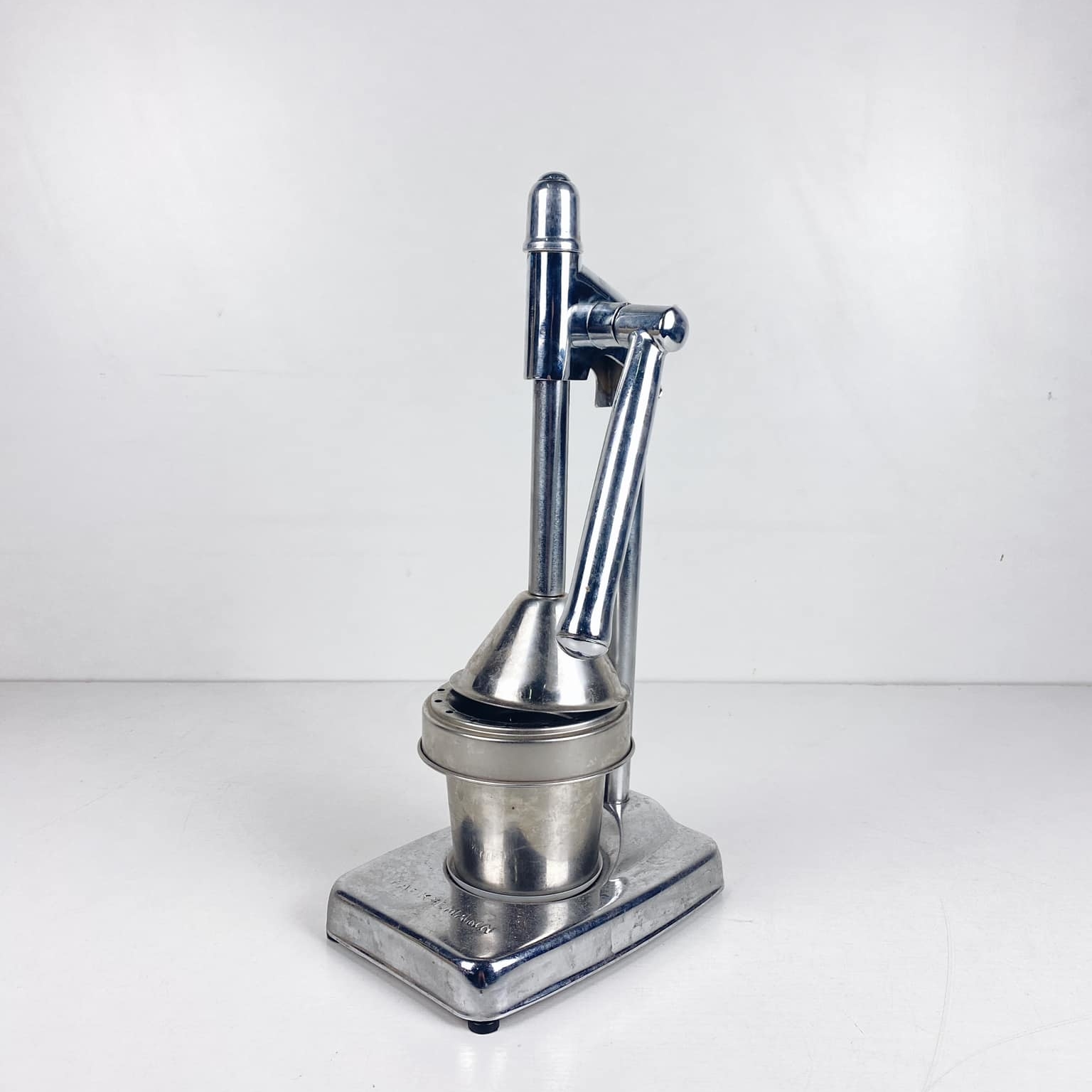 Прес для цитрусових метал KT-032