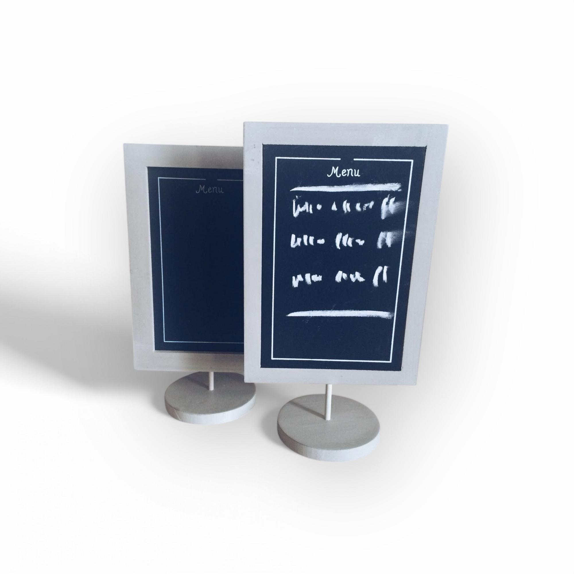 Табличка для меню крейдою на підставці дерево