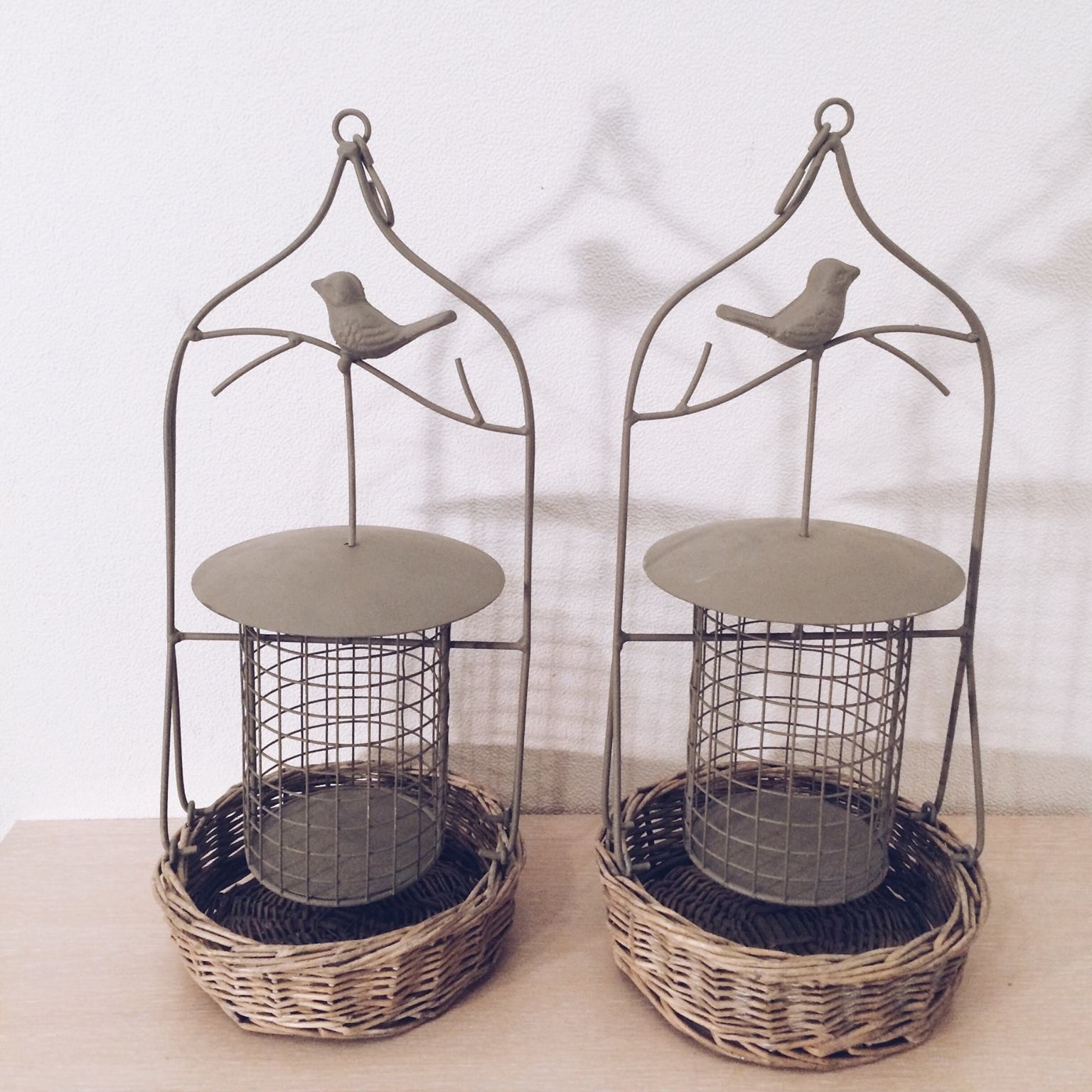 Підвісна клітка-годівниця для птахів метал/лоза