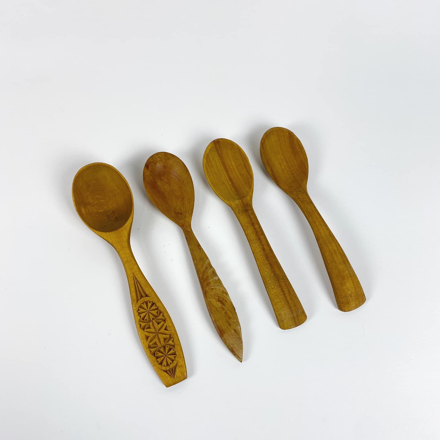 Ложка етно дерев'яна EN-077